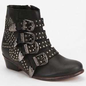 Ecote Studded Western Booties