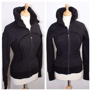 LULULEMON Calm and Cozy Black Fleece Scuba Jacket.