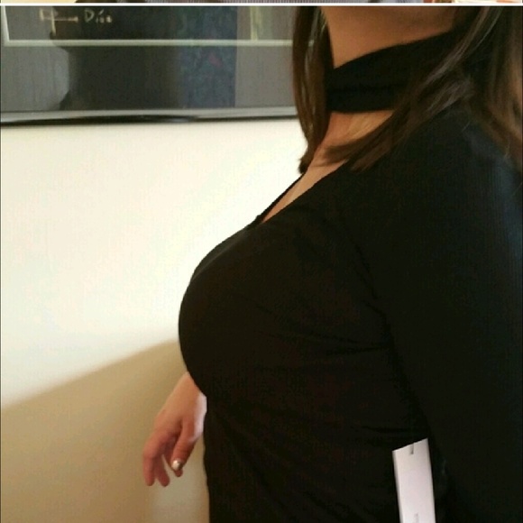 Long sleeved choker top - Picture 4 of 4