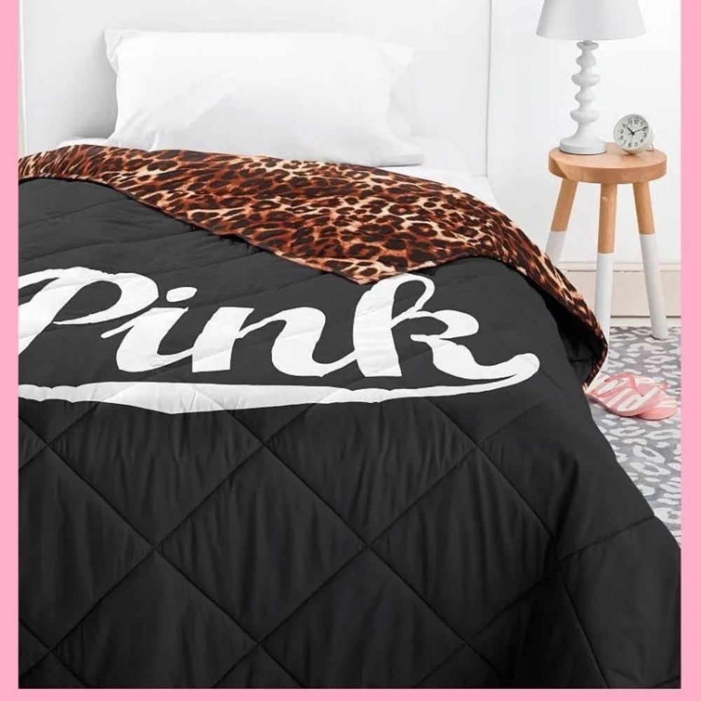 ISO Victoria secret queen comforter
