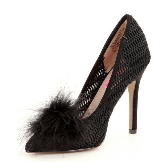 Betsey Johnson Olvia pump heel fuzzy pom feather - Picture 2 of 4
