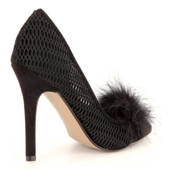 Betsey Johnson Olvia pump heel fuzzy pom feather - Picture 3 of 4