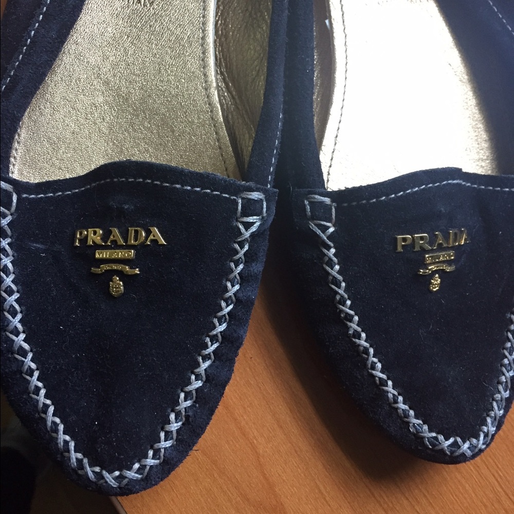 Prada women's suede flats 1D 080 B36 1/2
