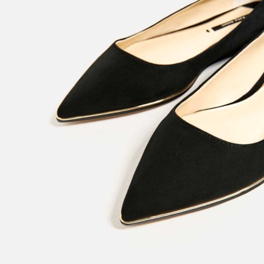 ❌ SOLD! ZARA Flats With Gold Detail - Picture 2 of 4