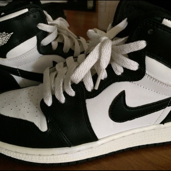 🚫SOLD🚫Nike Air Jordan 1 - Picture 1 of 4