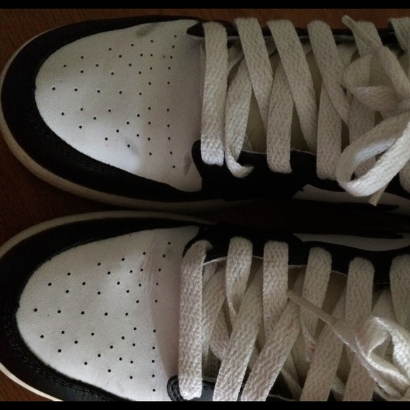 🚫SOLD🚫Nike Air Jordan 1 - Picture 2 of 4