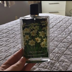 Nest Fragrance White Narcisse body and soul spray
