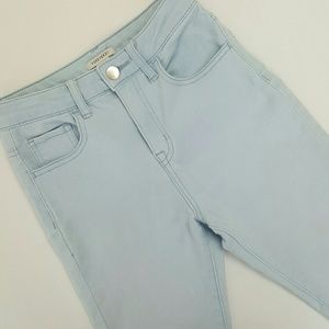 F21 Light Wash Skinny Jeans