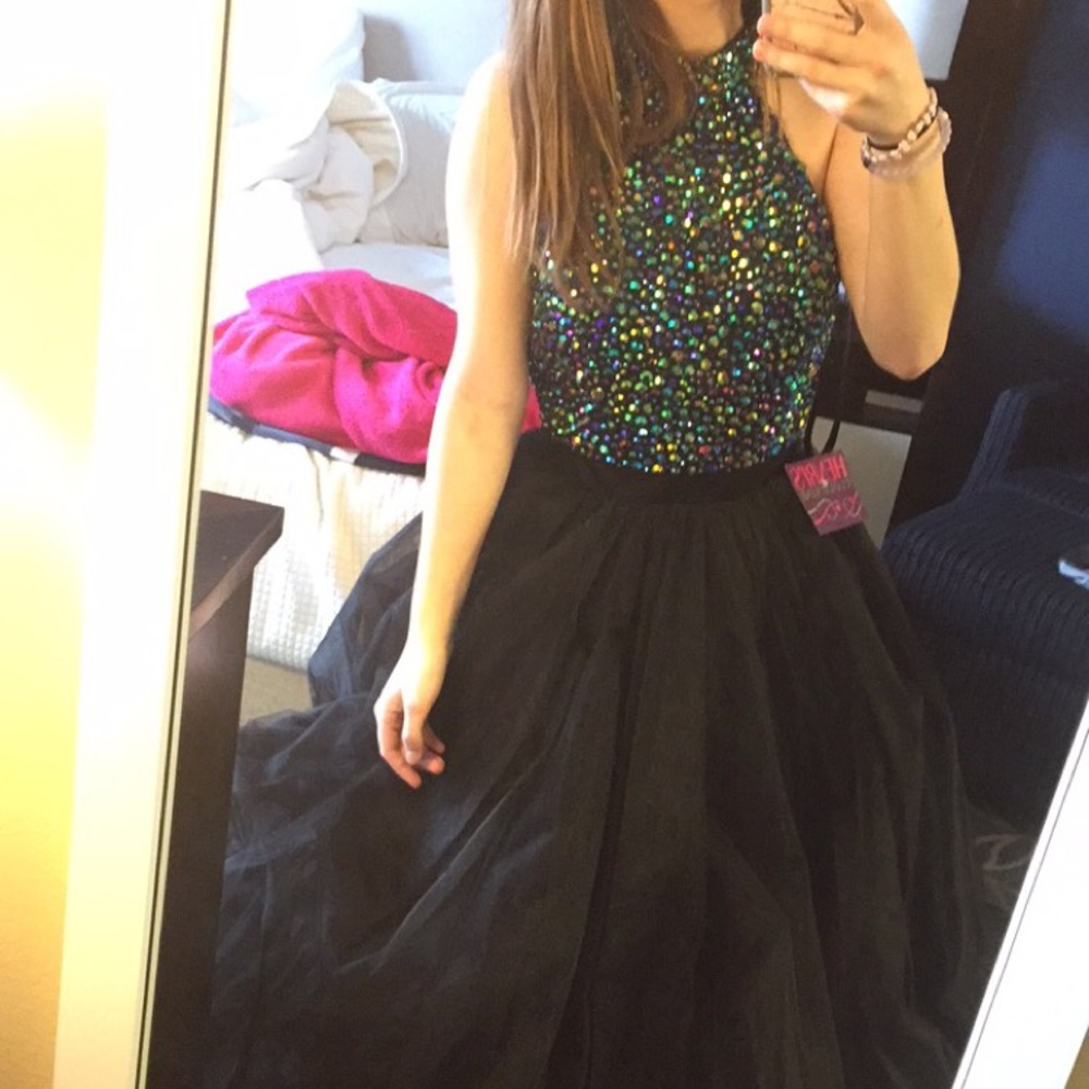 Sherri hill prom gown