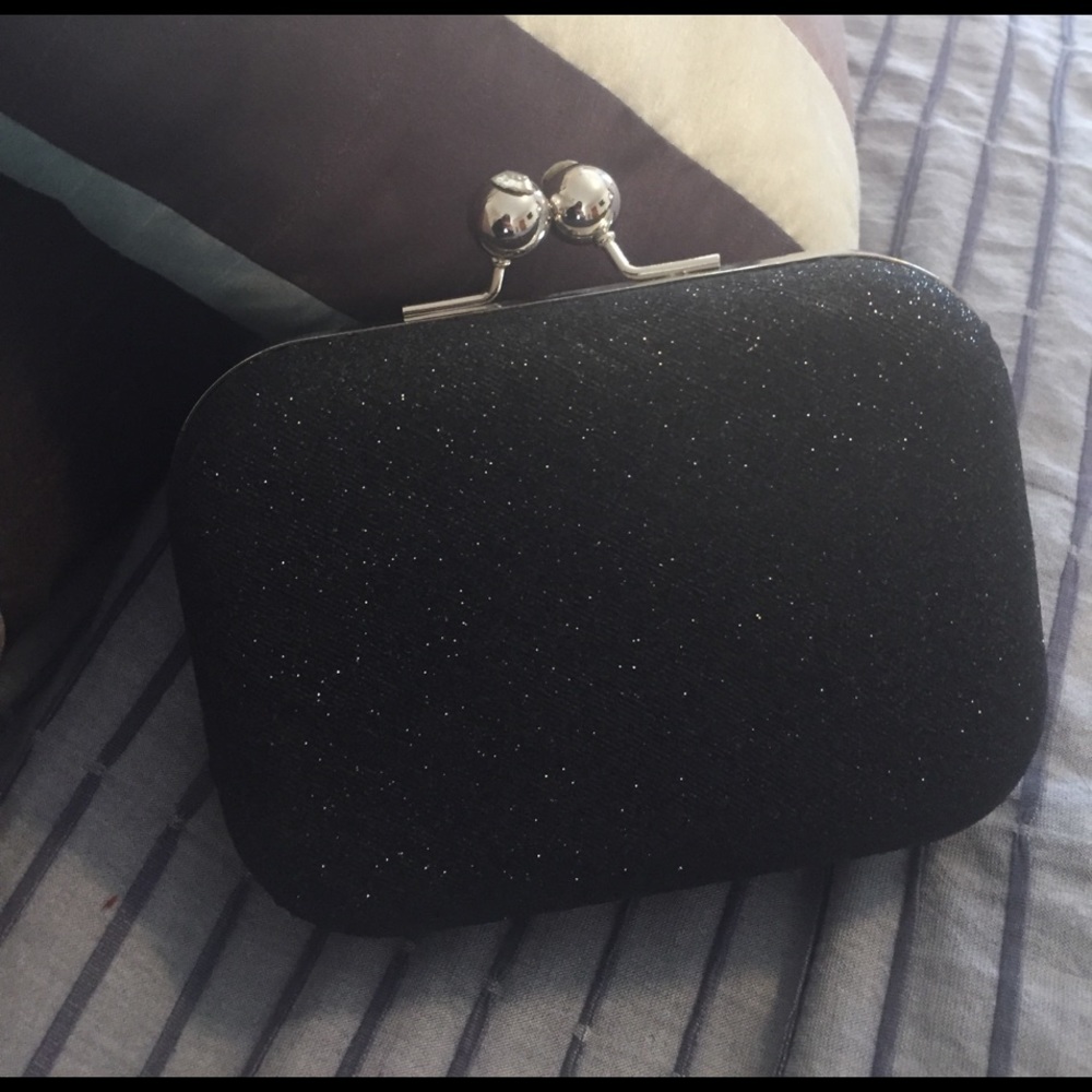 Black sparkle clutch