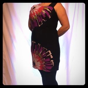 Cute floral dress. IZ Byer sz M