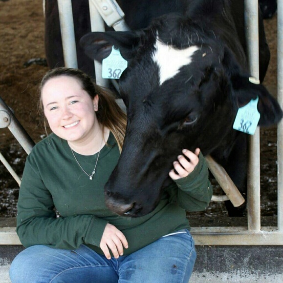 Meet your Posher, Ari - Picture 1 of 1