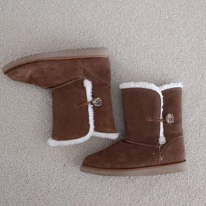 Shearling Style Boots