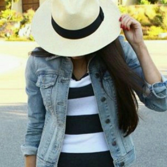 Old Navy Tops - 🔴Get the Look🔴Stripe Color Block 3/4 Sleeve Top