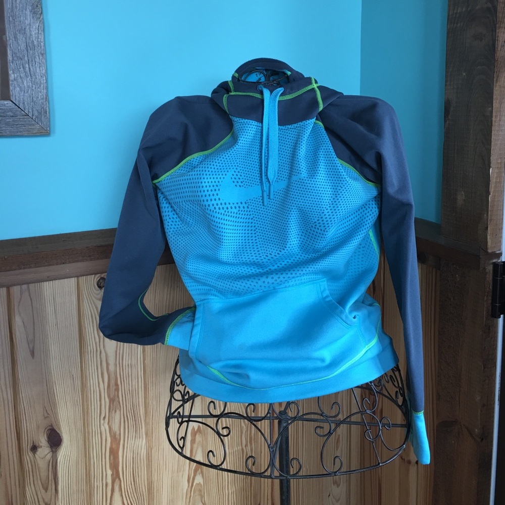 Nike thermal fit blue hoodie medium