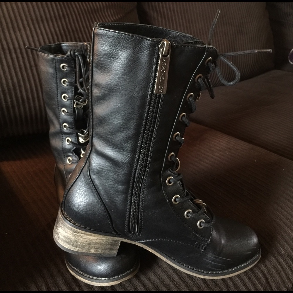 Breckelle's Black Boots