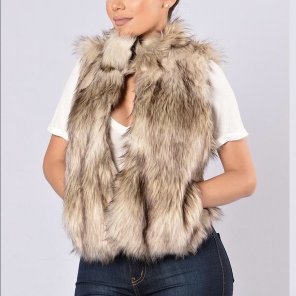 Fashion Nova Jackets & Blazers - 🌸Host Pick🌸 Fur Vest
