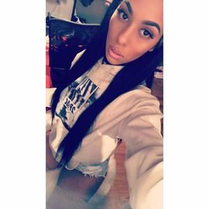 Meet your Posher, Samantha