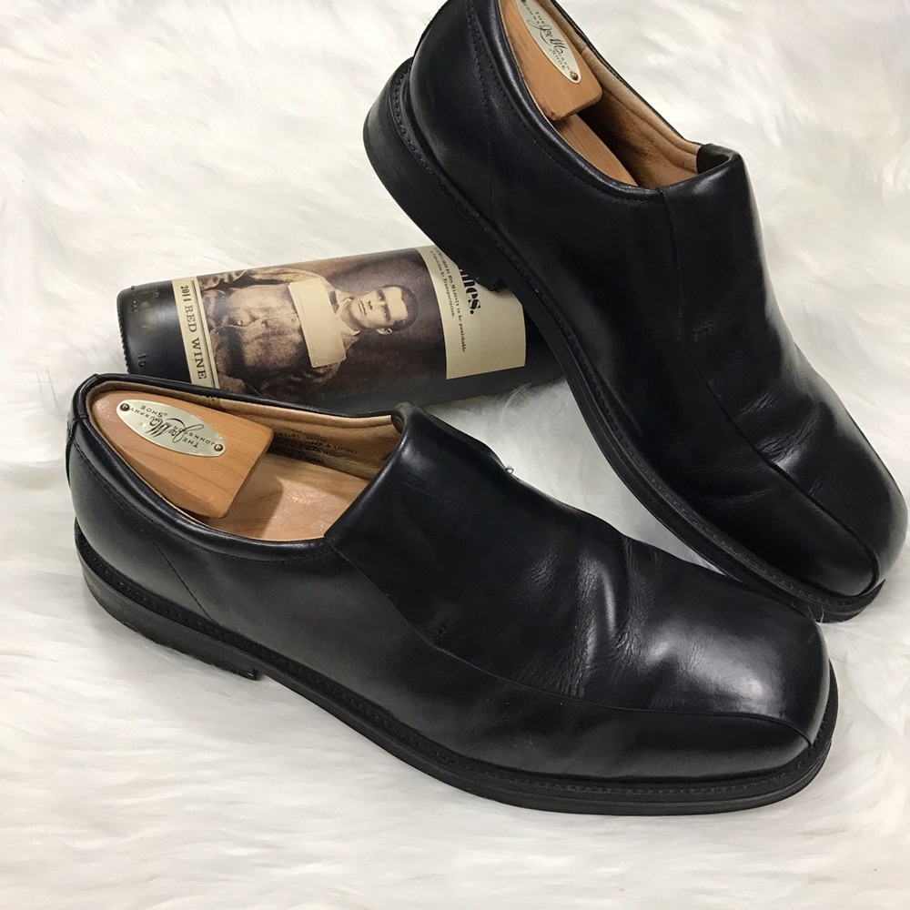 Florsheim - Black modern slip-on dress shoes. - Picture 1 of 6