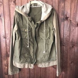 ✨REDUCED ✨Olive Cargo Jacket