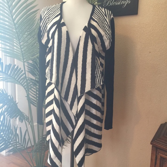 Black and White Cardigan - Picture 2 of 5