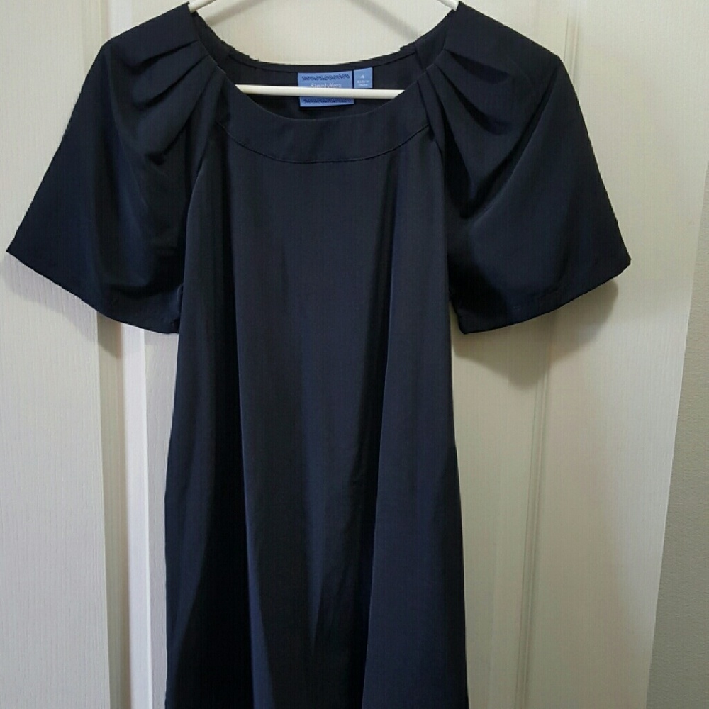 Vera Wang Navy Blouse