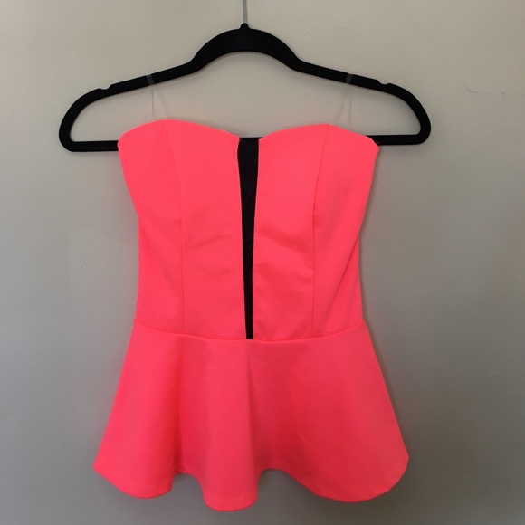 Charlotte Russe Tops - Peplum strapless top