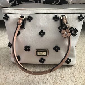 Guess Tote
