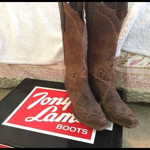 TALL AND GORGEOUS Tony Lama boots