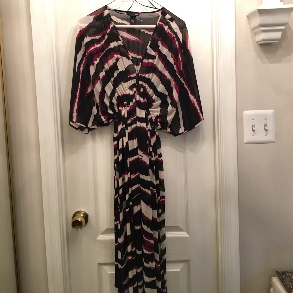 H&M tiger striped maxi dress - size 8