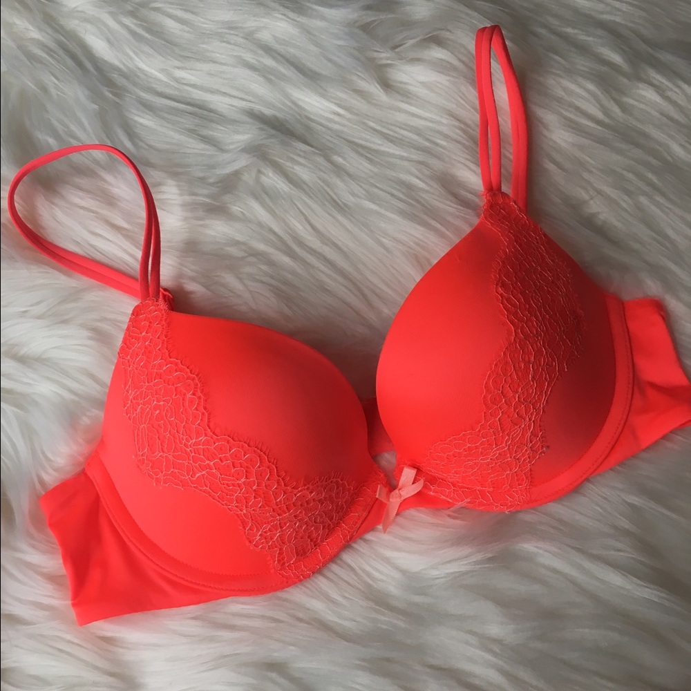 Victoria's Secret Push up bra with lace