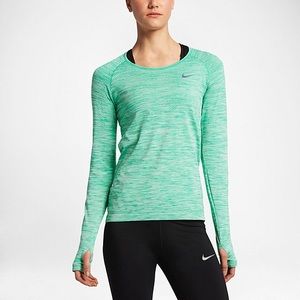 NWT Nike size medium top