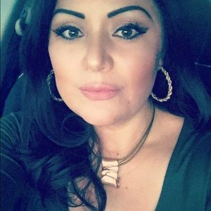 Meet your Posher, Blanca