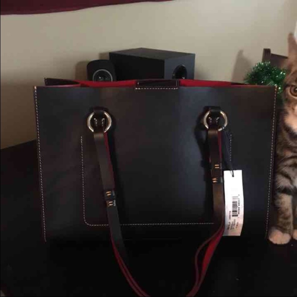 Dooney & Bourke tote