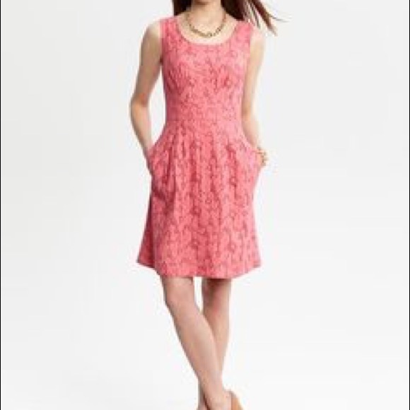 Banana Republic Dresses & Skirts - Banana Republic coral dress