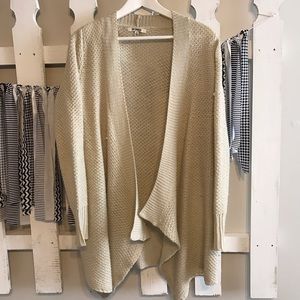 BB Dakota Knit Sweater
