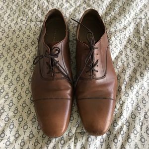 Men's Zara dress shoes in cognac brown