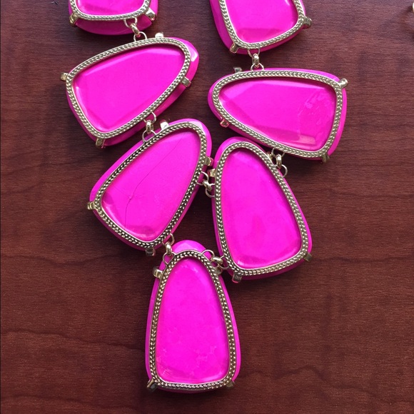 Kendra Scott Magenta Harlow + FREE EXTENDER - Picture 3 of 7
