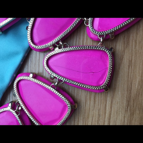Kendra Scott Magenta Harlow + FREE EXTENDER - Picture 5 of 7