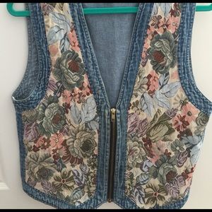 🌸VINTAGE Beautiful Denim Floral Vest Sale🌸