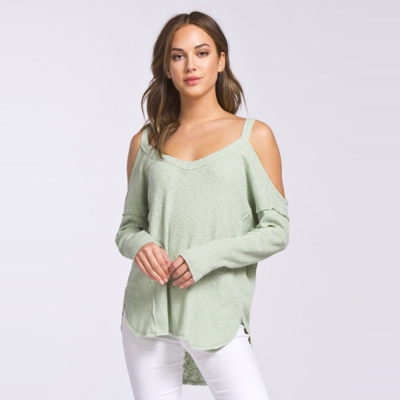 Off shoulder Sage Top - Picture 2 of 2