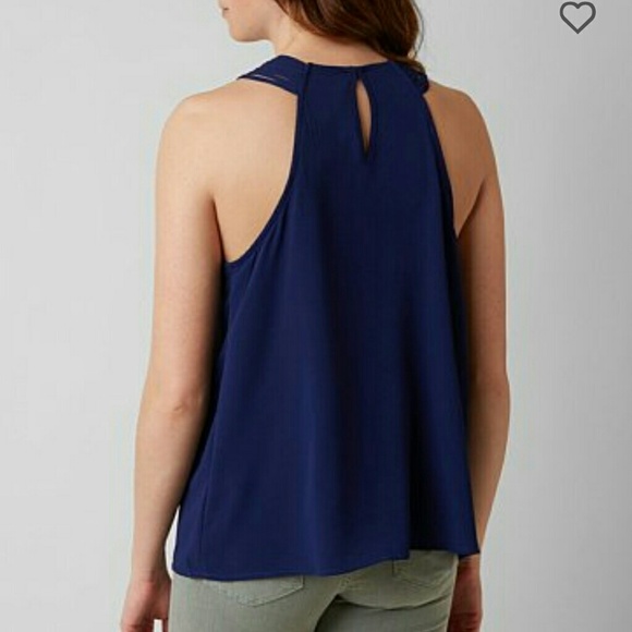 Strappy tank top - Picture 2 of 4