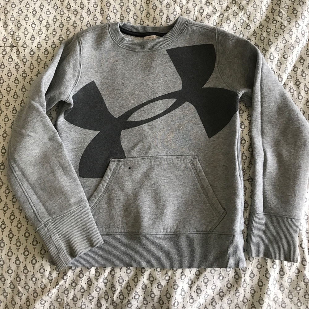 Boys Under Armour sweatshirt