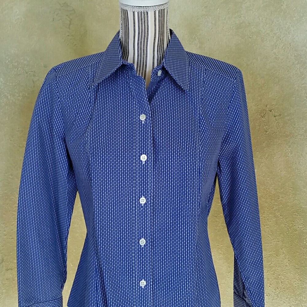TALBOTS BLUE AND WHITE BLOUSE