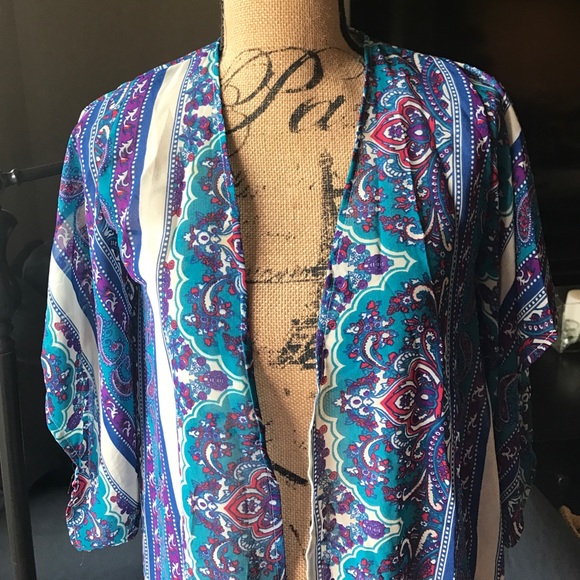 Bandanna print cover up - Picture 2 of 4