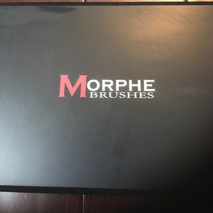MORPHE 35W EYESHADOW PALETTE