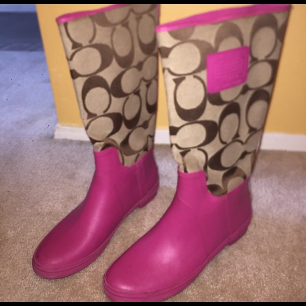 Coach rain boots! 💕 size 9💕