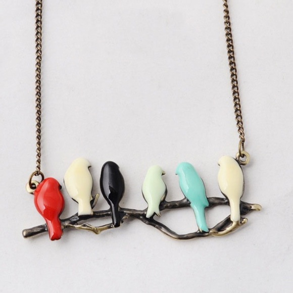 Jewelry - 💰cute birds on a perch long necklace