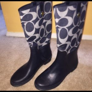 Coach rain boots! 💙 size 9 💙