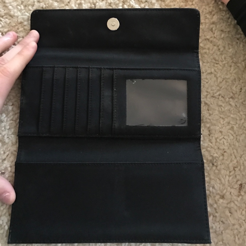 Kate Spade Wallet - Picture 2 of 3